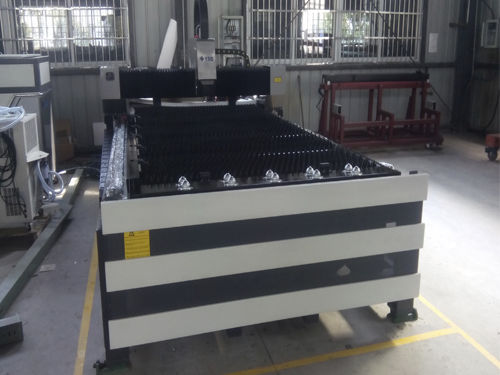Máquina de corte láser de fibra - YSD CF3015-500 - Hubei Tri-Ring Metal-Forming Equipment Co., Ltd. - para metal / de chapa / para chapas gruesas