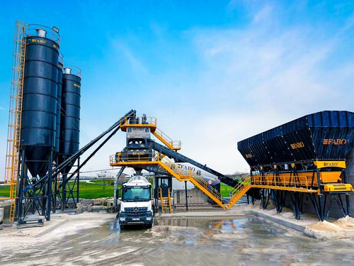 Planta de hormigón estacionaria - COMPACT-120 - Fabo Crushing Screening & Concrete Plants - compacta / con transportador de cinta