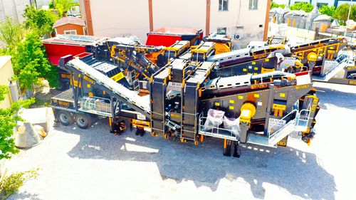 Unidad de machacado y cribado de mandíbula - FULLSTAR 110 - Fabo Crushing Screening & Concrete Plants - móvil / con alimentador Wobbler