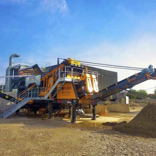 Unidad de machacado y cribado móvil - MEY-1645 - Fabo Crushing Screening & Concrete Plants - para la producción de arena