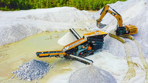Cribadora scalper móvil - FTB-1550 - Fabo Crushing Screening & Concrete Plants - para carga pesada