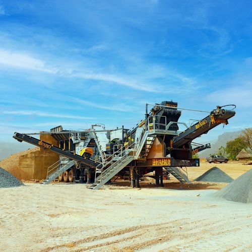 Unidad de machacado y cribado de mandíbula - MCK-60  - Fabo Crushing Screening & Concrete Plants - móvil / alta capacidad / para el sector servicios