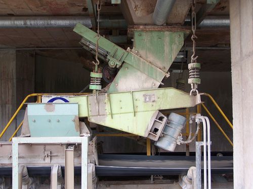 Alimentador vibratorio - ZG series - Xinxiang Gaoke Mechanical Equipment Co., Ltd. - para prensa / para cinta de transportadora / automático
