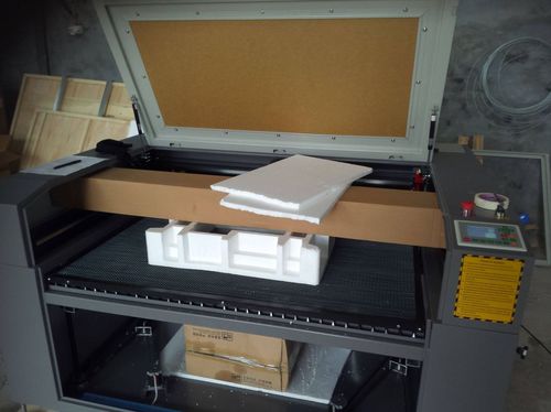 Máquina de grabado láser - QFXF1390 - Shandong Wami CNC Technology Co., Ltd. - de cerámica / de vidrio / para madera