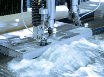 Corte con chorro de agua - thyssenkrupp Materials - metales no ferrosos / acero / series grandes