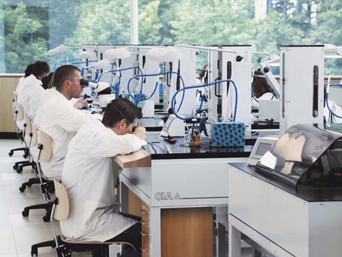 Sistema de transporte semiautomático - CLA Clinical Laboratory Automation SA - para la industria relojera / para la microtecnología / con tecnología RFID