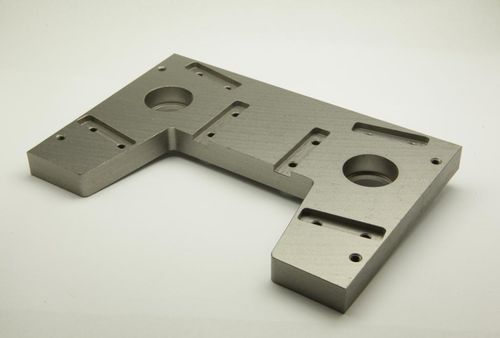 Mecanizado fresado níquel - LARM a.s. - para aplicaciones automóviles / CNC / 5 ejes