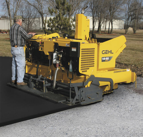 Pavimentadora de asfalto - 1448 Plus - Gehl - de orugas