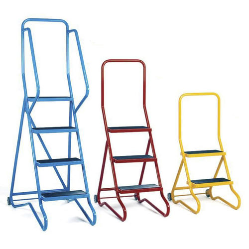 Escalera de tijera con ruedas - S series - Redhill Manufacturing - de acero