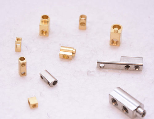 Conector eléctrico de alimentación eléctrica - Paani Precision Products LLP - tipo B / de perfil bajo / blindado