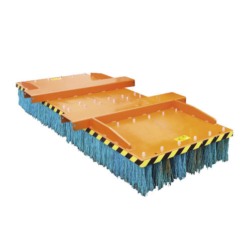 Escoba industrial - SI  - M3 METALMECCANICAMODERNA - para carretilla elevadora / con hoja de empuje frontal