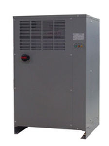 Acondicionador de potencia eléctrica trifásico - 20 - 75 kVA, 120 - 208 V | SOLATRON™ Plus series - SolaHD