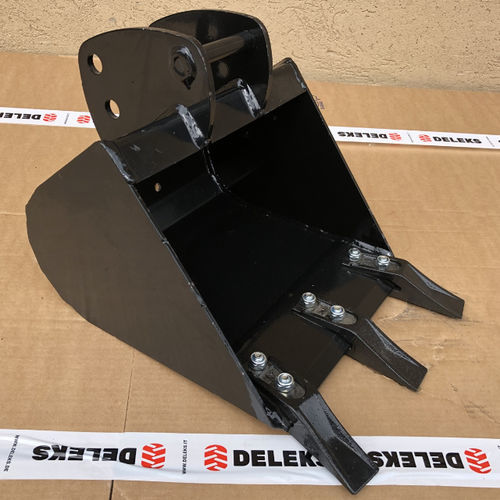 Cuchara con dientes estándar - B300 - DELEKS - para excavadora / para retroexcavadora / 3 dientes
