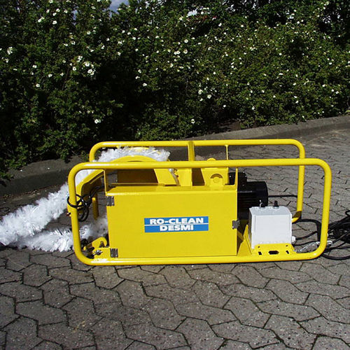 Skimmer de aceite - OM series - DESMI Pumping Technology A/S - de superficie