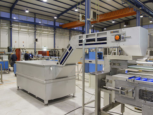 Tolva de recepción - Hermasa - Cannin Technology - para pescado / de producción / de cinta transportadora