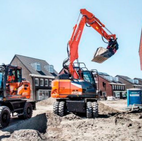 Excavadora intermedia - ZX135W-7 - Hitachi Construction Machinery Europe - de ruedas / diésel / para obra de construcción