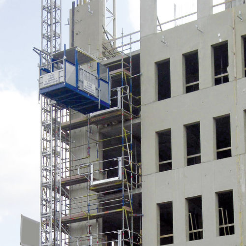 Montecarga de cremallera - Super-Lift LX - Böcker Maschinenwerke GmbH - para el sector de la construcción / para obra / con plataforma