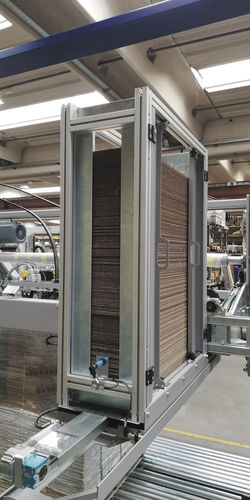 Flejadora con prensa - PRESS MASTER Series - OFFICINA MECCANICA SESTESE S.p.A. - automática / para cajas de cartón / vertical