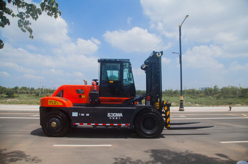 Carretilla elevadora diésel - HNF160 - Fujian Huanan Heavy Industry Machinery Manufacturing Co.,Ltd. - con operador sentado / con 4 ruedas / con contrapeso