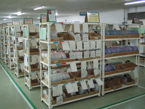 Sistema de estanterías para depósito de almacenamiento - Nanjing A-Plus Metal Products Co.,Ltd - ajustable / a medida / para carga ligera