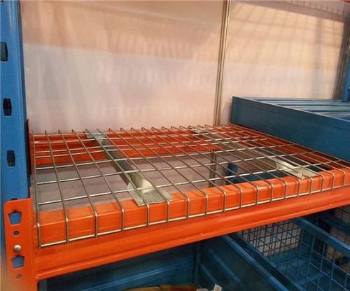 Riel de suspensión para estanterías de malla metálica - Nanjing A-Plus Metal Products Co.,Ltd