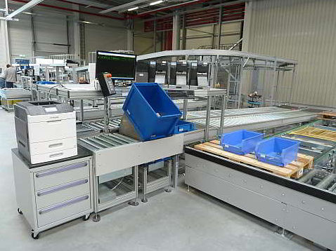 Puesto de trabajo para ensamblaje - RBS Förderanlagen GmbH - ergonómico / reclinable