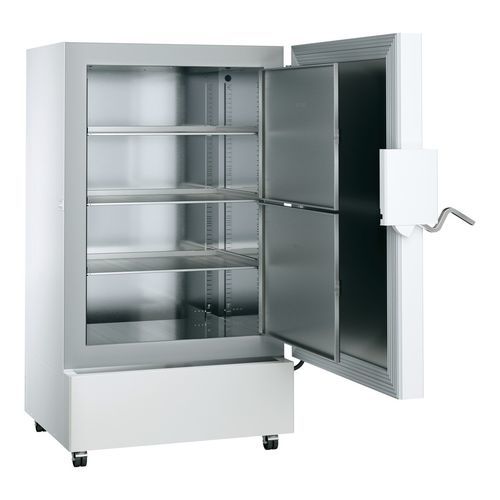 Congelador de ultrabaja temperatura - SUFsg 7001  - Liebherr Research and Laboratories - vertical / de laboratorio / propano (R290)