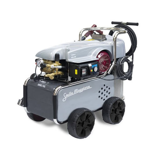 Limpiador de alta presión de agua caliente - Stella Maggiore - Idrobase Group Srl - eléctrico / trifásico / de acero