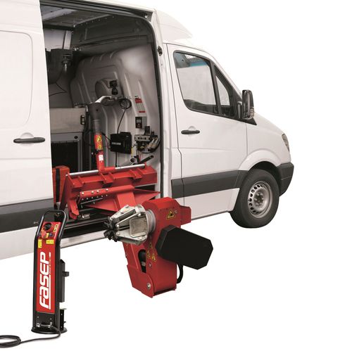 Desmontadora de neumáticos para camiones - RGU.2671.Mobile - FASEP 2000 SRL - automática / horizontal / electrohidráulica
