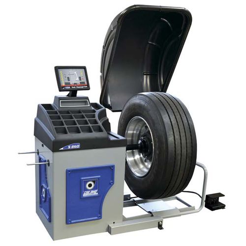 Equilibradora de ruedas para camiones - S 860 - GIULIANO INDUSTRIAL S.p.A. - para autobús / para coche / automática