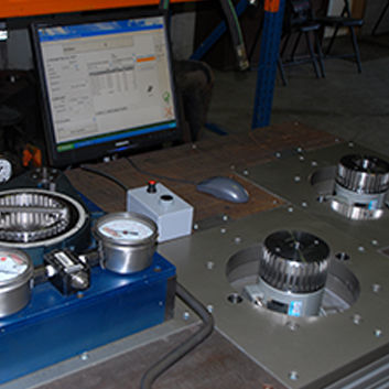 Banco de ensayo de par - CSM 7.4 - SENSY S.A. - de fuerza / de calibración / semiautomático
