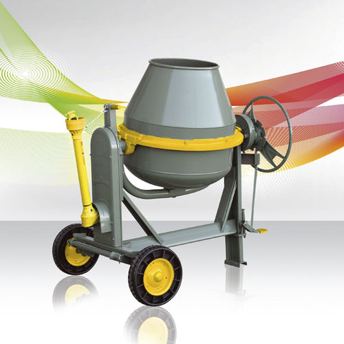 Hormigonera móvil - UTRAC series - Umacon S.A - autónoma / de inversión de marcha