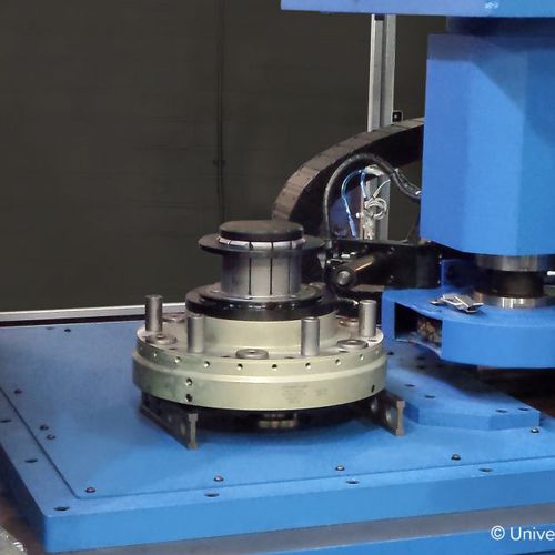Máquina equilibradora para disco de freno - Universal Balancing - para tambores de freno / automático / de alta precisión