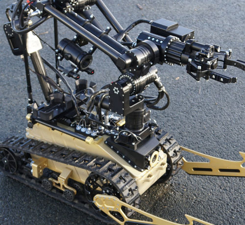 Robot de inspección para entorno peligroso - ATRAX - Shark Robotics (Shark Energy) - de orugas / de intervención / de manipulación