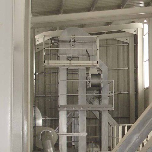 Elevador de cangilones para sólidos - Metaga - para productos a granel