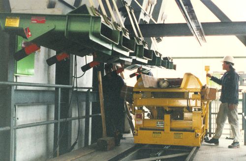Alimentador vibratorio - General Kinematics - para máquinas / automático