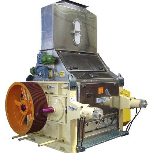 Machacadora de copos de cacahuetes - Alliance Industria Mecânica - de soja / robusta