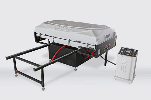Termoformadora de paneles - Eco - BUGATOOL MACHINES SL - para Corian® / automática / de vacío