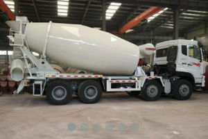 Camión hormigonera con bomba de hormigón para hormigón - CLW GROUP - hidráulico