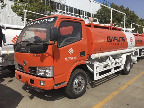 Camión cisterna de transporte - EQ1250 - CLW GROUP - de carburante / de 2 ejes / con motor diésel