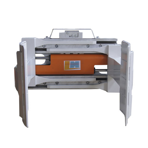 Pinza de manipulación para carretilla elevadora - LTJ -B - Longhe Intelligent Equipment Manufacturing Co.,Ltd - para neumáticos