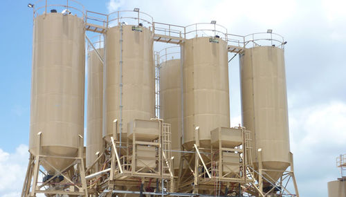 Silo de fondo cónico - Vince Hagan - de cemento / de barricas de vino / para cenizas