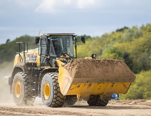 Cargadora de ruedas - WA475-10 - Komatsu Europe - articulada / para obra