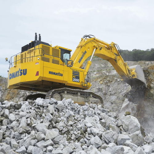 Excavadora de grandes dimensiones - PC2000-11 - Komatsu Europe - con orugas / diésel / para minas y canteras