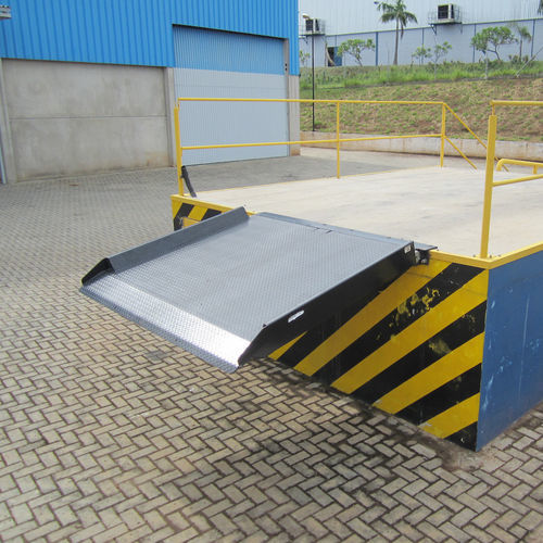 Rampa para muelle - DH-DR.90 - Dhollandia - fija / hidráulica / de acero