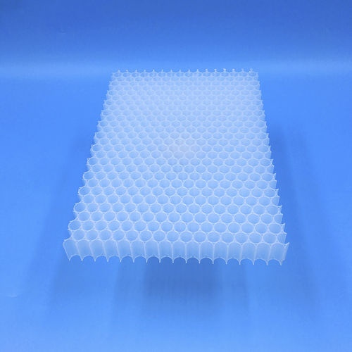 Panal de abeja de PET - Jiujiang Xingli Beihai Composite Co., Ltd. - de PP / de PC / de termoplásticos