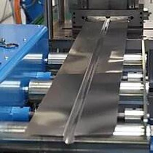 Línea de perfilado para perfiles - Ceetec A/S - automática / con corte