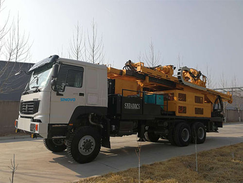Perforadora de pozo - SNR400CS  - SINOVO HEAVY INDUSTRY CO., LTD. - con orugas / rotativa / con doble cabezal rotativo