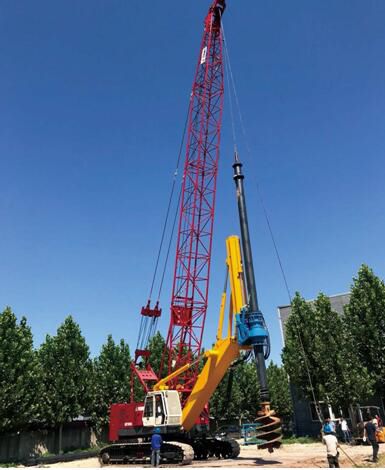 Perforadora para orificio profundo - SD2200 - SINOVO HEAVY INDUSTRY CO., LTD. - con orugas / rotativa / Caterpillar