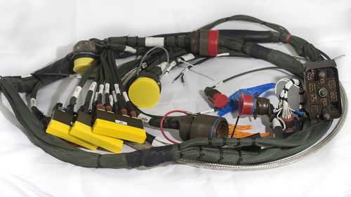 Arnés de cables eléctricos para aplicaciones aeroespaciales - ARESIA - ST SOUPPLETS